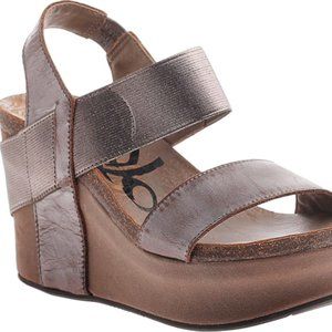 OTBT Bushnell Wedge Sandals Pewter